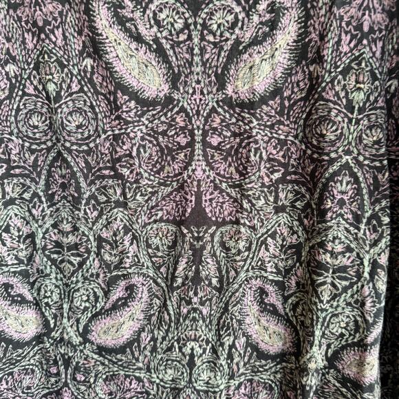 Lucky Brand Paisley Top Blouse Purple Round Neck Curve Hem Short Sleeve Sz 3X - Picture 2 of 5